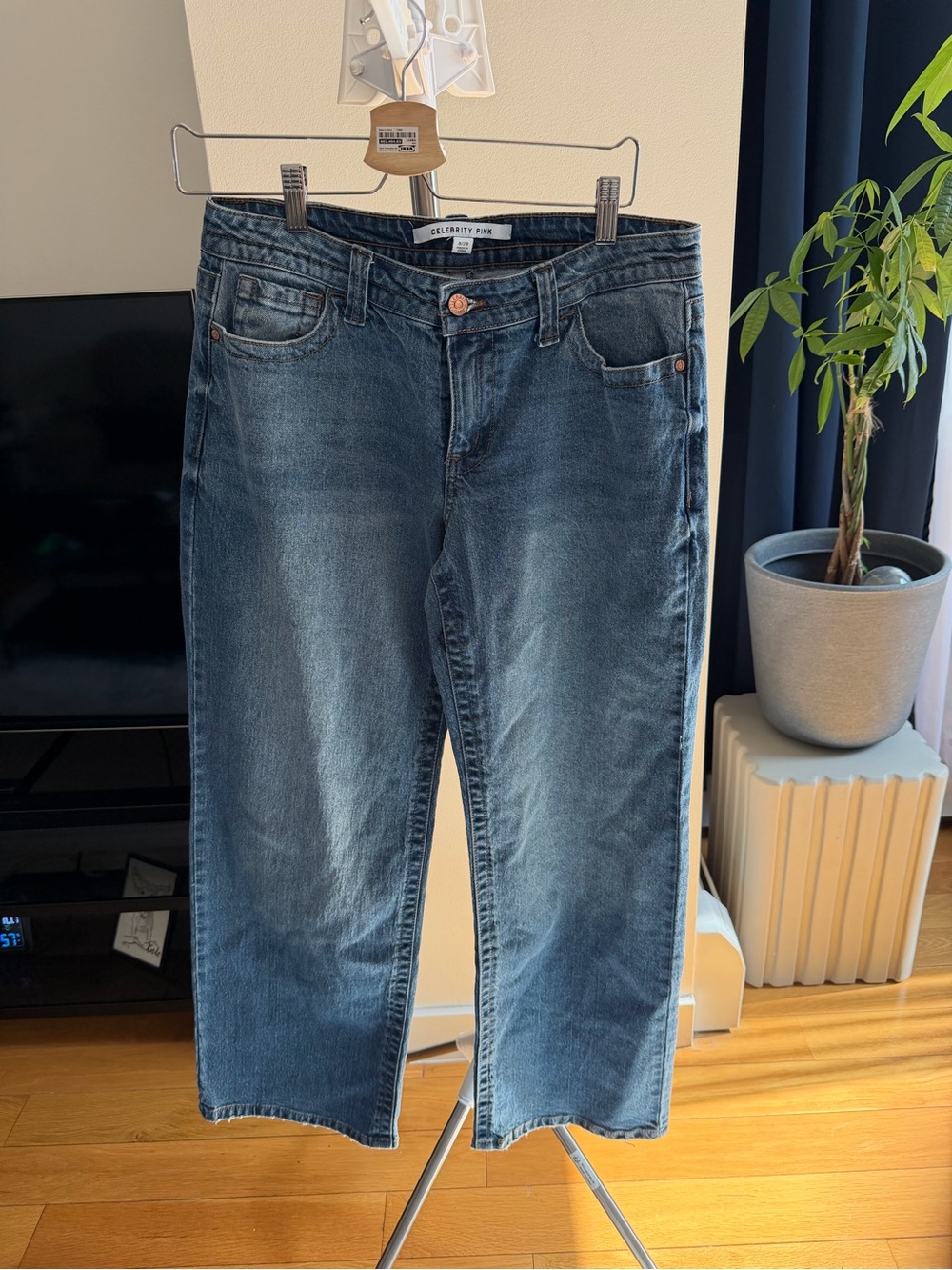 Celebrity Pink Women's Mid Wash Straight-Leg Jeans